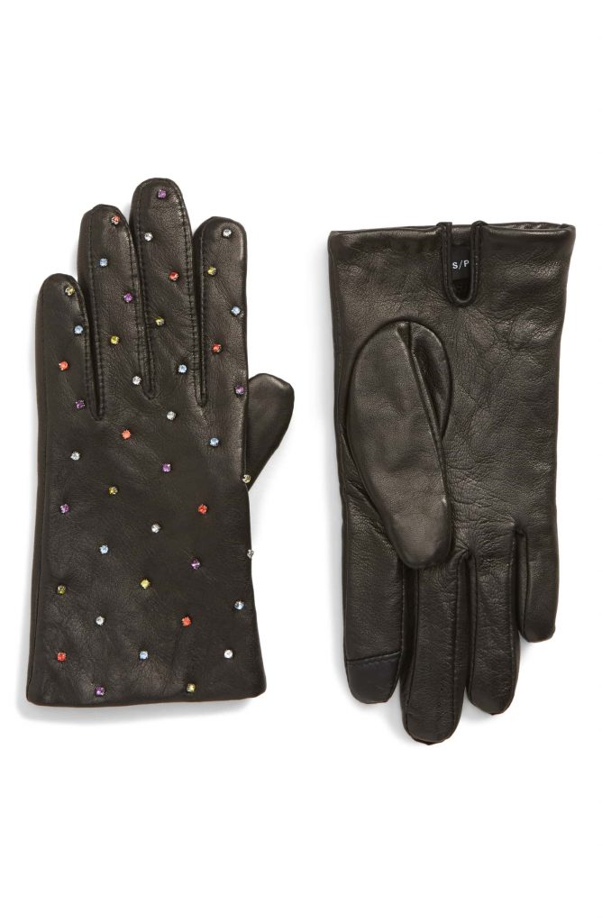 Stylish tech gifts for the trendsetter in your life: Leather touchscreen gloves 