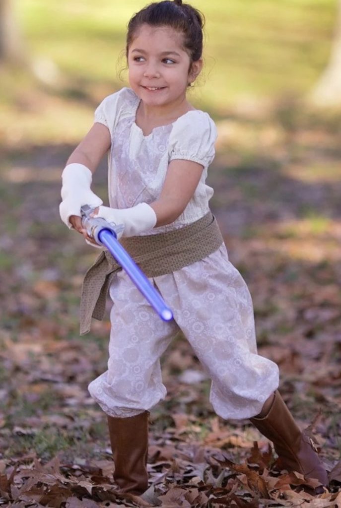Geeky Halloween costumes for kids: Rey from Star Wars costume via Chameleon Girls on Etsy